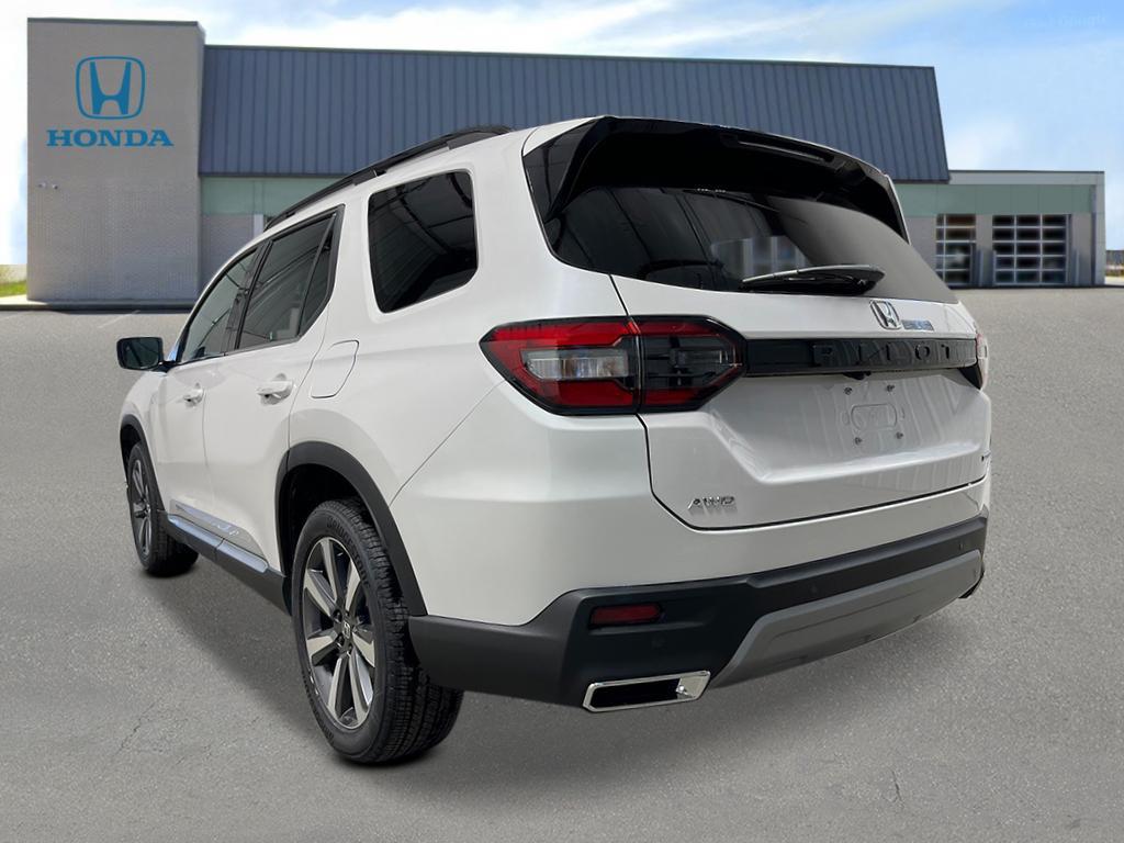 new 2025 Honda Pilot car, priced at $51,550