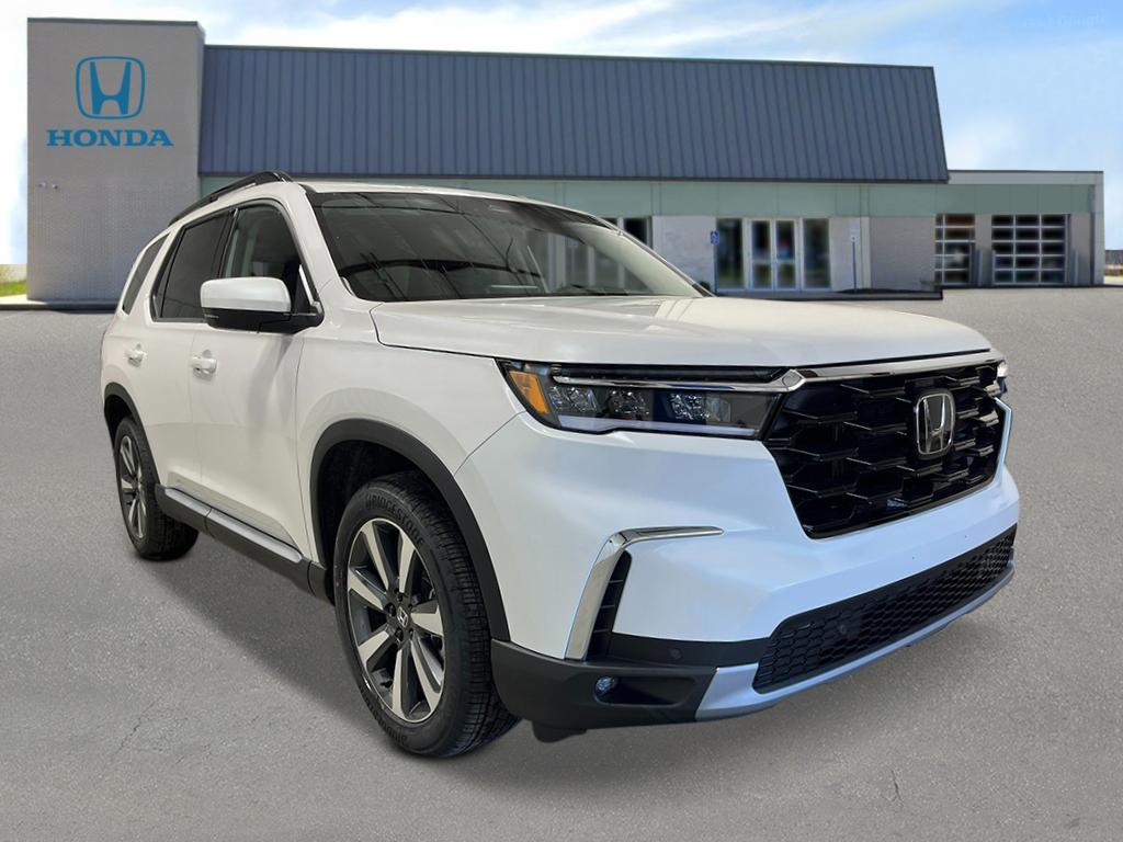new 2025 Honda Pilot car, priced at $51,550