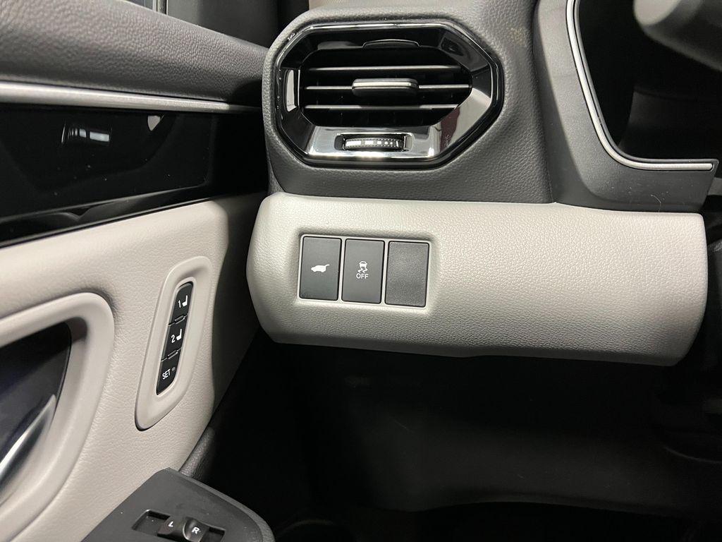 new 2025 Honda Pilot car, priced at $51,550