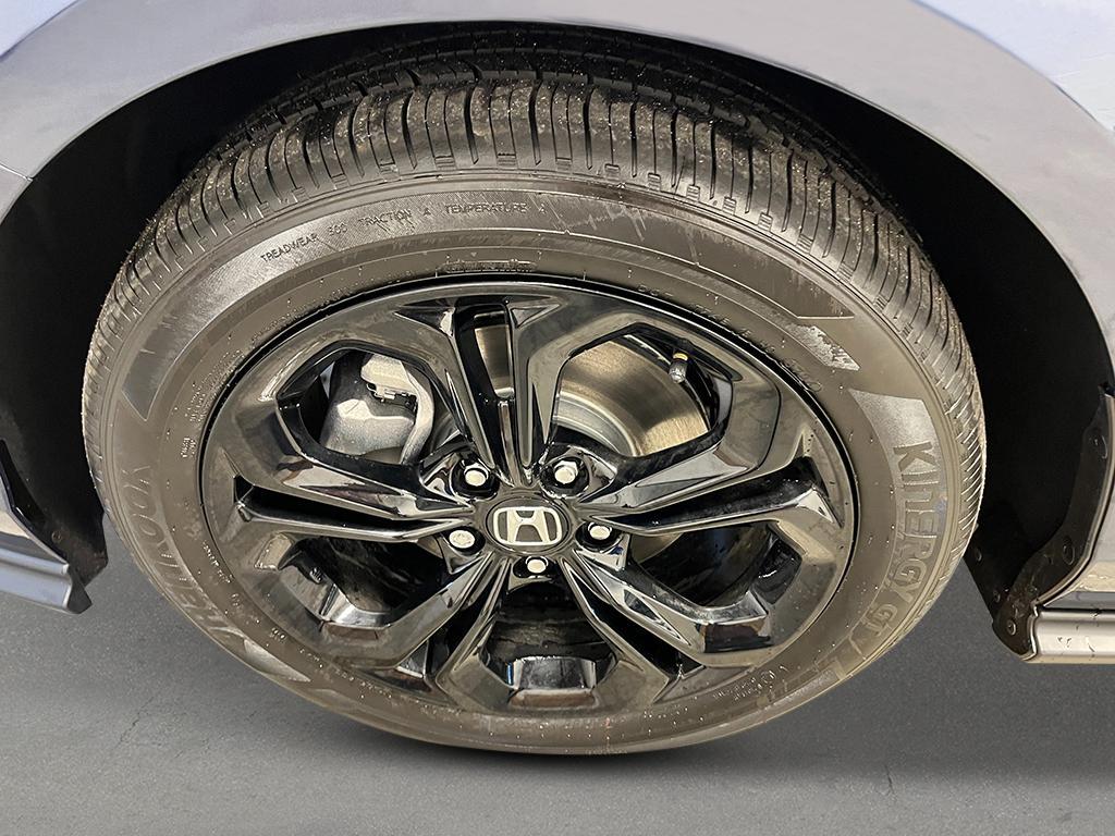 new 2025 Honda Accord car, priced at $31,755