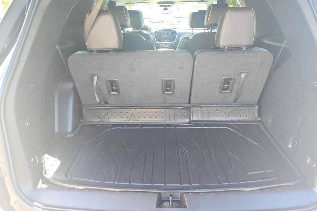used 2023 Chevrolet Traverse car, priced at $33,695