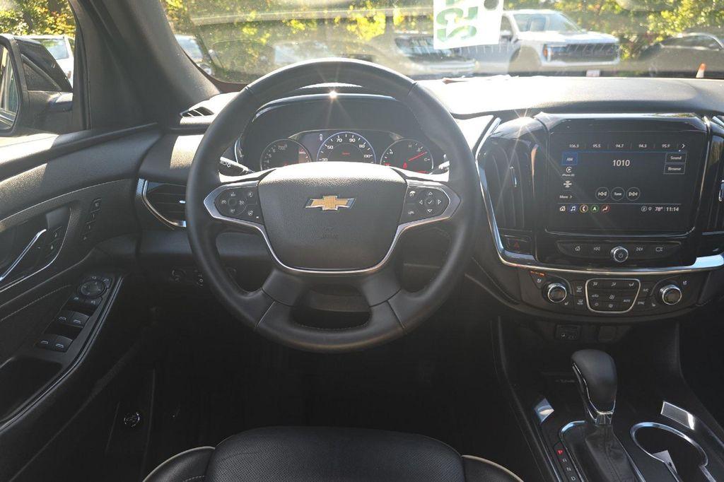 used 2023 Chevrolet Traverse car, priced at $33,695