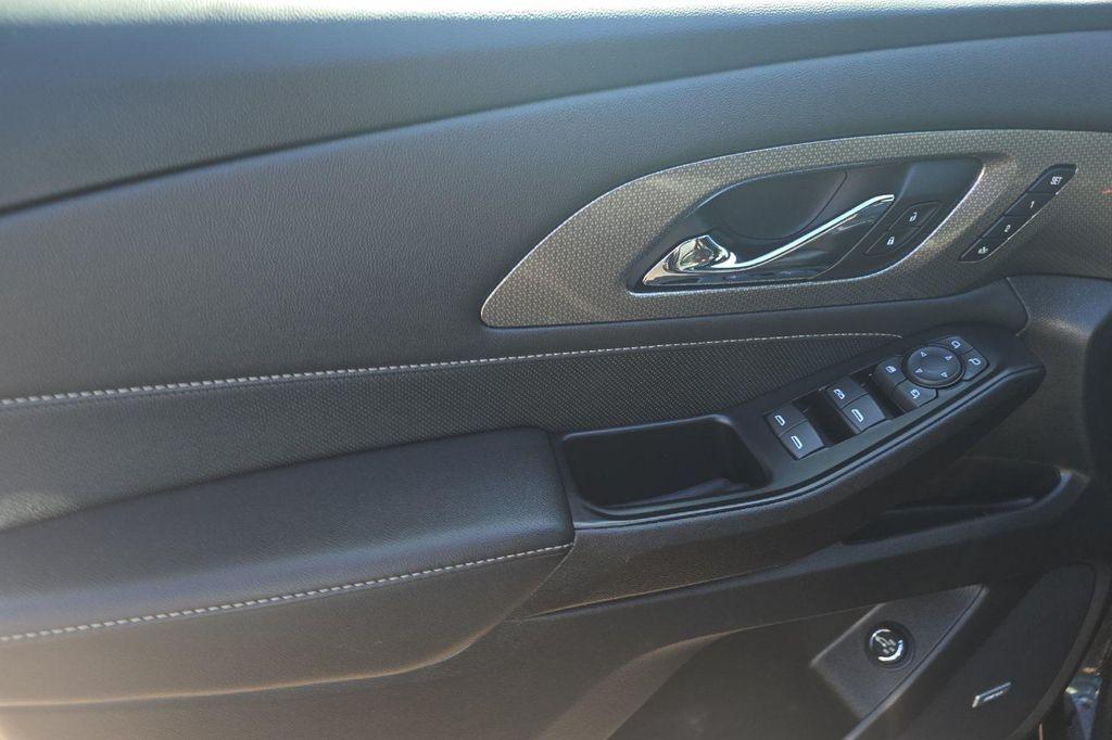 used 2023 Chevrolet Traverse car, priced at $33,695