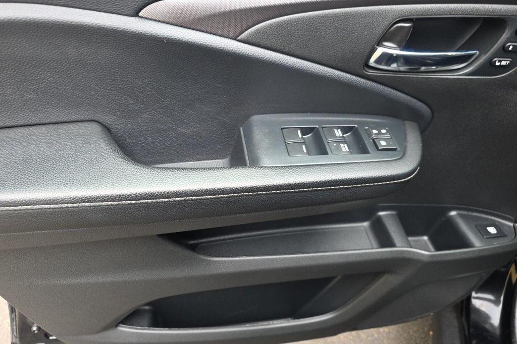 used 2023 Honda Ridgeline car, priced at $30,945