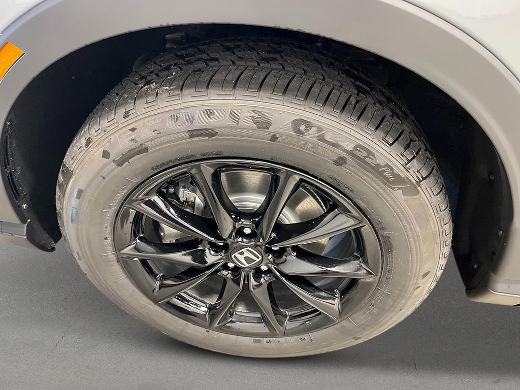 new 2026 Honda CR-V Hybrid car, priced at $42,075