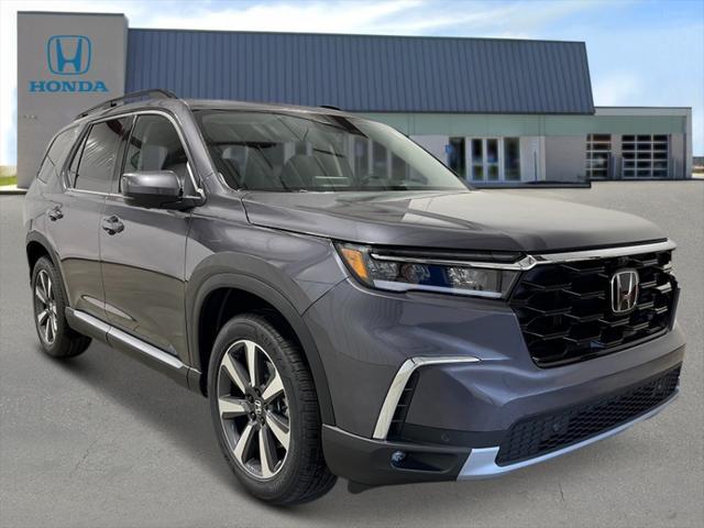 new 2025 Honda Pilot car, priced at $55,465