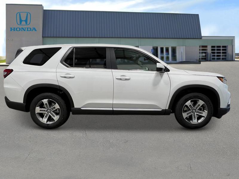 new 2025 Honda Pilot car, priced at $47,550