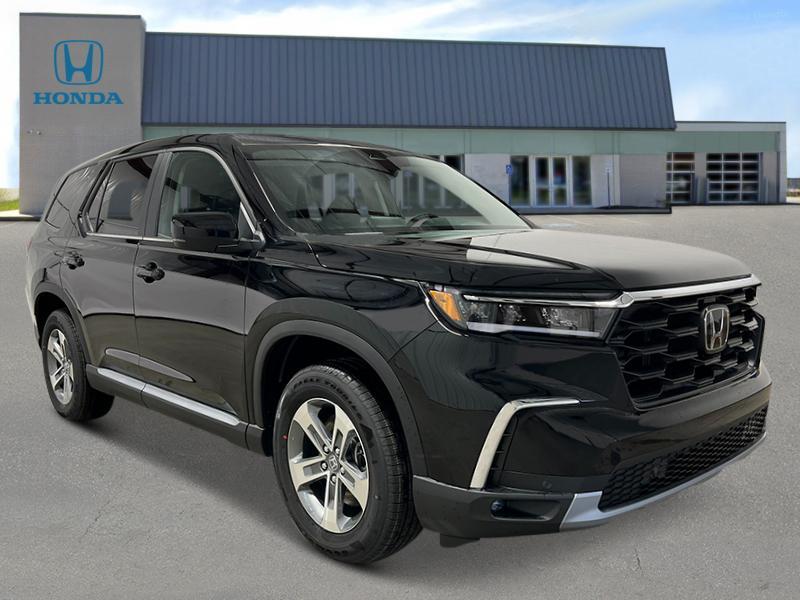 new 2025 Honda Pilot car, priced at $47,095