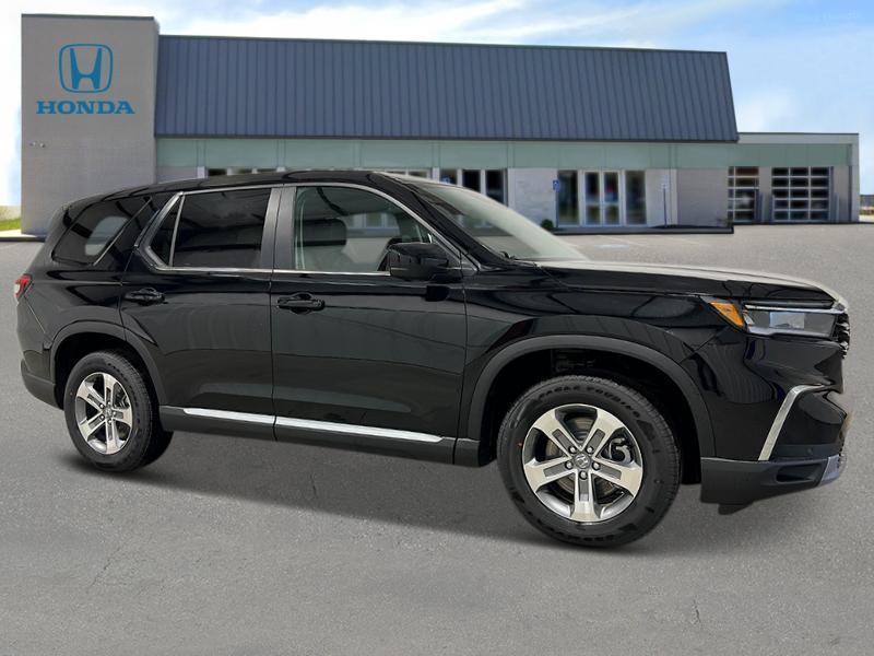 new 2025 Honda Pilot car, priced at $47,095