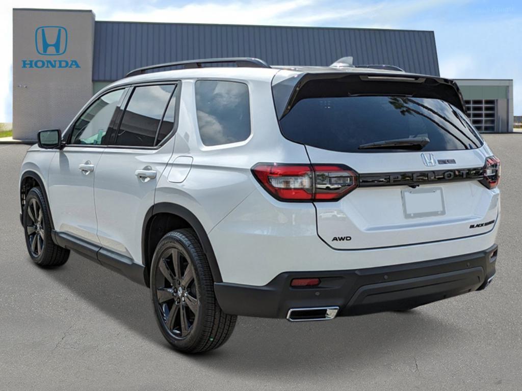 new 2025 Honda Pilot car, priced at $56,485
