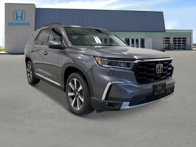 new 2025 Honda Pilot car, priced at $54,475