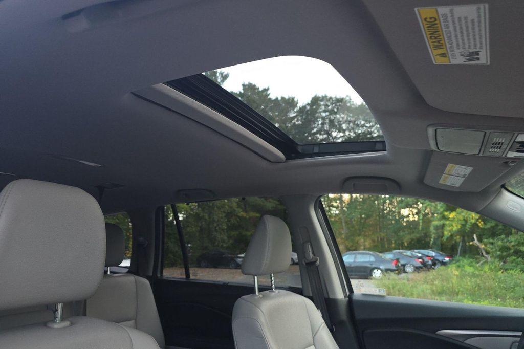 used 2022 Honda Pilot car, priced at $32,985