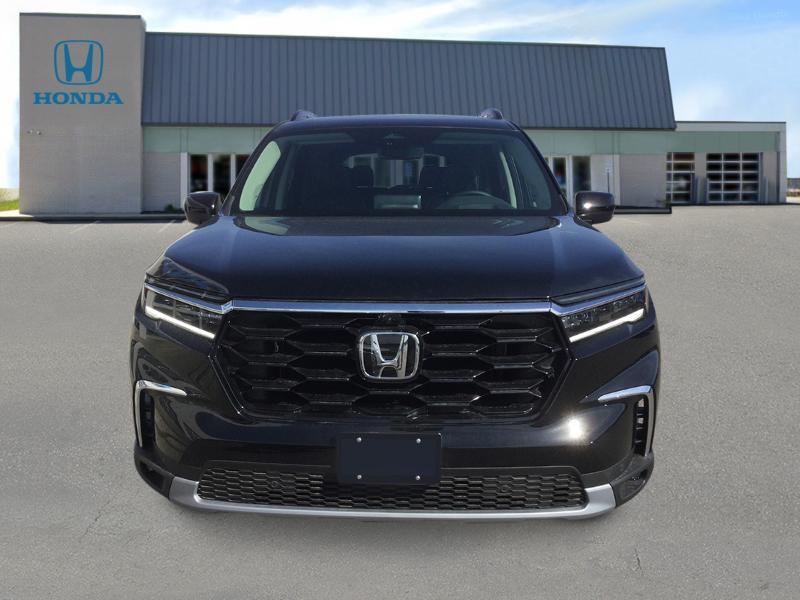 new 2025 Honda Pilot car, priced at $56,250