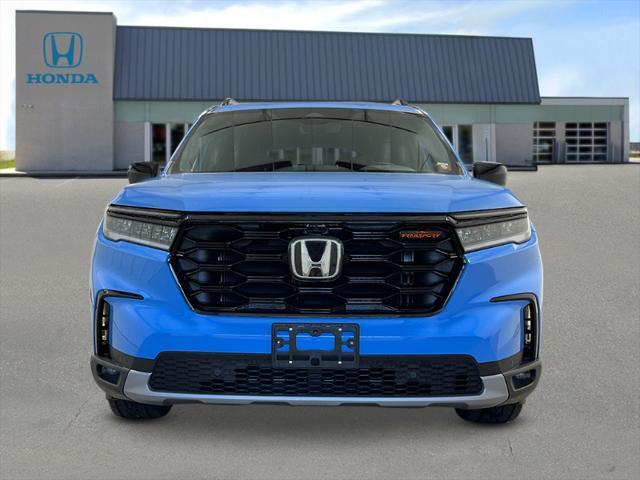 new 2025 Honda Pilot car, priced at $51,250