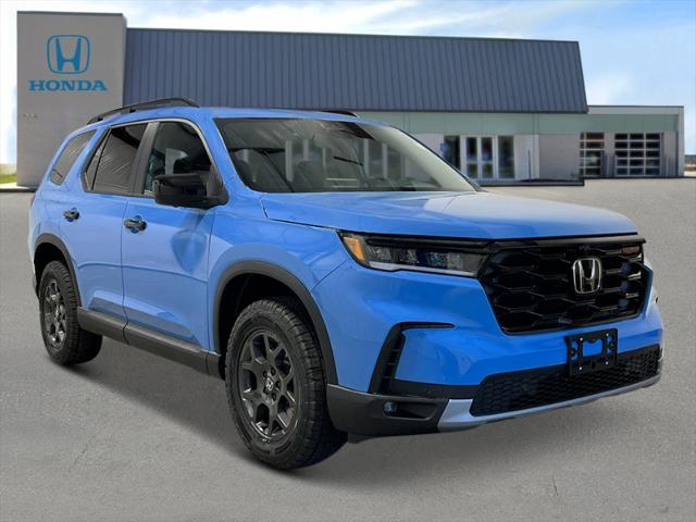 new 2025 Honda Pilot car, priced at $51,250