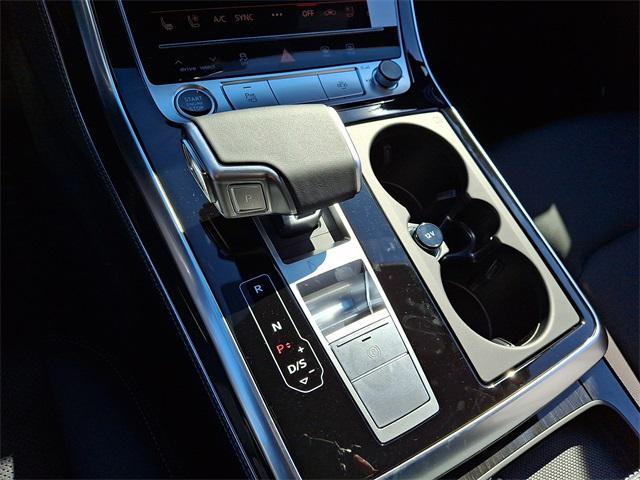 new 2026 Audi Q7 car, priced at $78,445