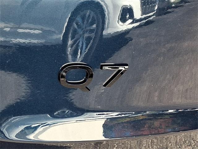 new 2026 Audi Q7 car, priced at $78,445