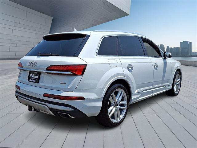 new 2025 Audi Q7 car, priced at $76,480