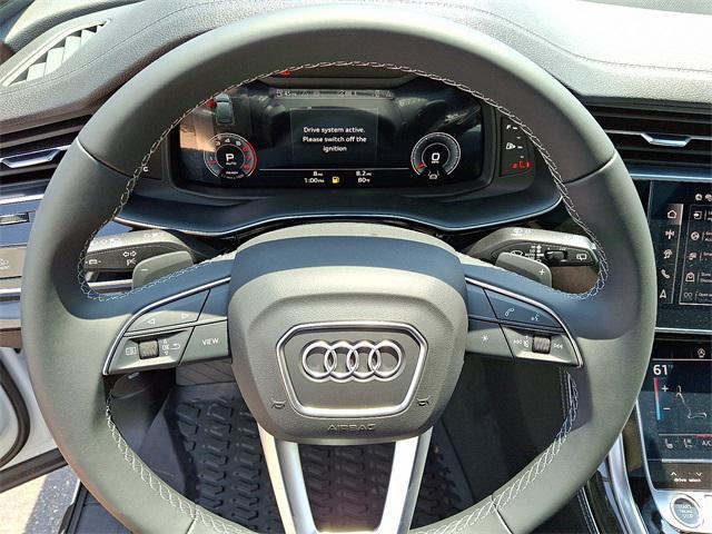 new 2025 Audi Q7 car, priced at $76,480