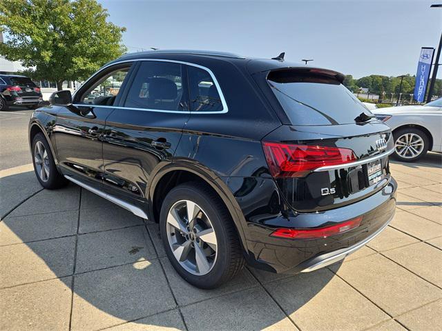 new 2024 Audi Q5 car, priced at $49,595