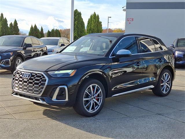 new 2025 Audi SQ5 car, priced at $69,305