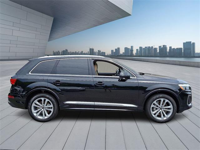 used 2025 Audi Q7 car, priced at $52,495