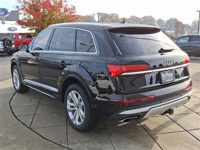 new 2025 Audi Q7 car, priced at $75,800