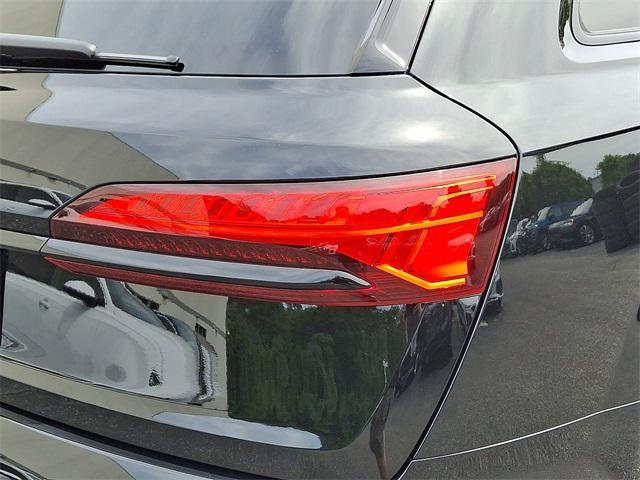 used 2025 Audi Q7 car, priced at $63,678
