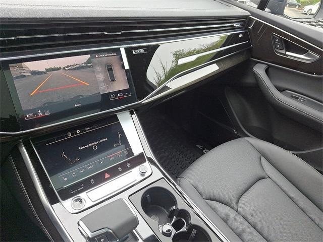 new 2025 Audi Q7 car, priced at $77,580