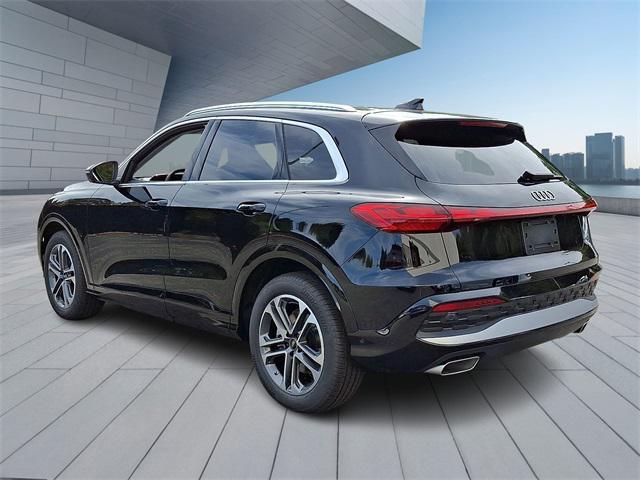 new 2025 Audi Q5 car, priced at $63,580