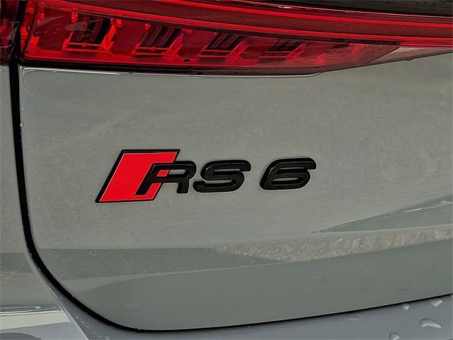 new 2026 Audi RS 6 Avant car, priced at $152,800