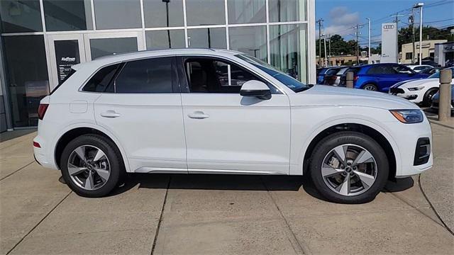 new 2024 Audi Q5 car, priced at $48,985