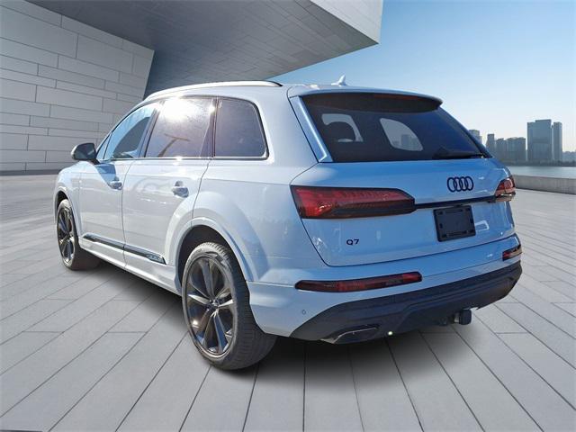 new 2025 Audi Q7 car, priced at $77,750