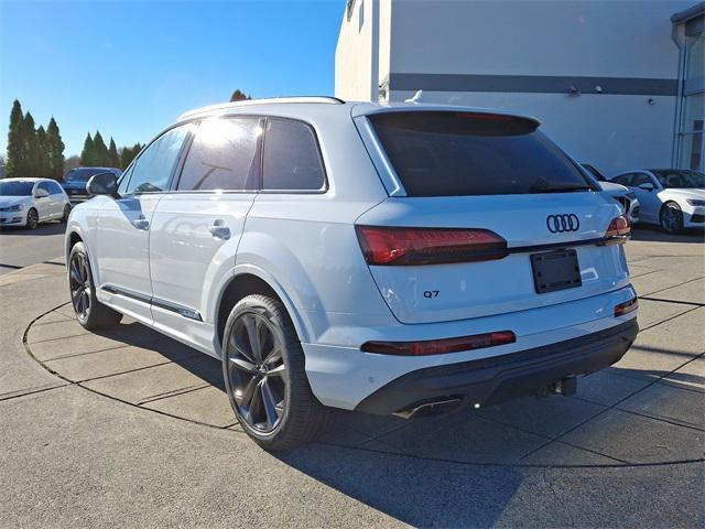 new 2025 Audi Q7 car, priced at $77,750