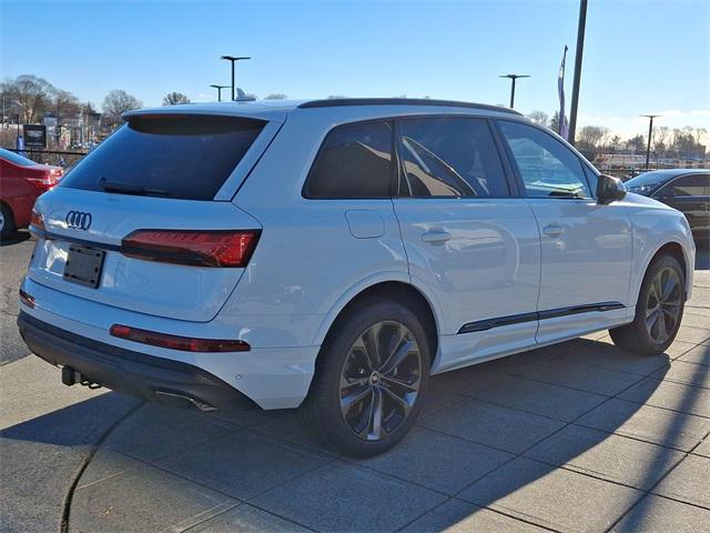 new 2025 Audi Q7 car, priced at $77,750