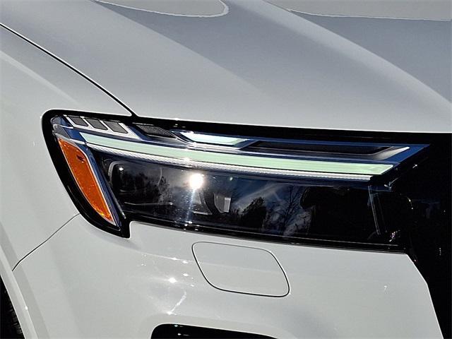 used 2025 Audi Q7 car, priced at $60,602