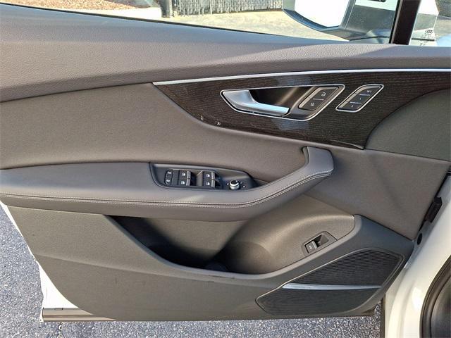 used 2025 Audi Q7 car, priced at $60,602