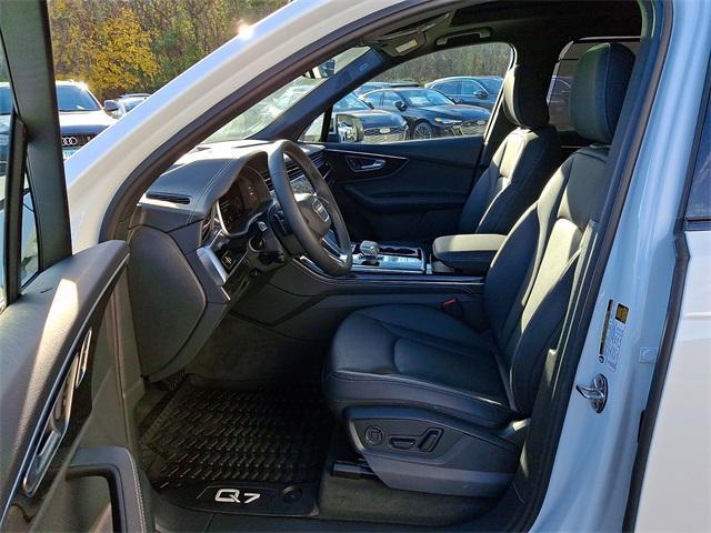 used 2025 Audi Q7 car, priced at $60,602