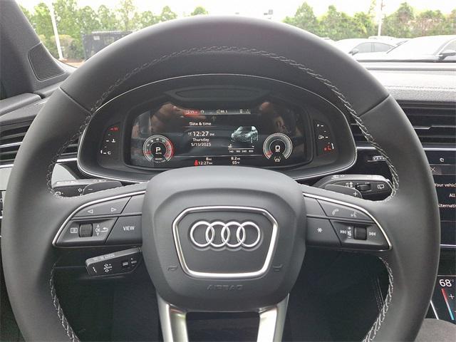 new 2025 Audi Q7 car, priced at $76,480