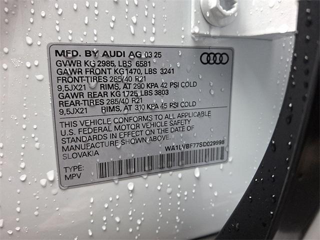 new 2025 Audi Q7 car, priced at $76,480