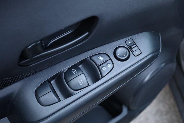 new 2025 Nissan Kicks car, priced at $23,865
