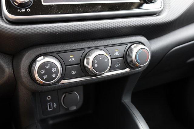 new 2025 Nissan Kicks car, priced at $23,760