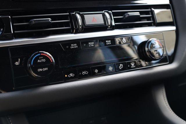 new 2025 Nissan Pathfinder car, priced at $43,302