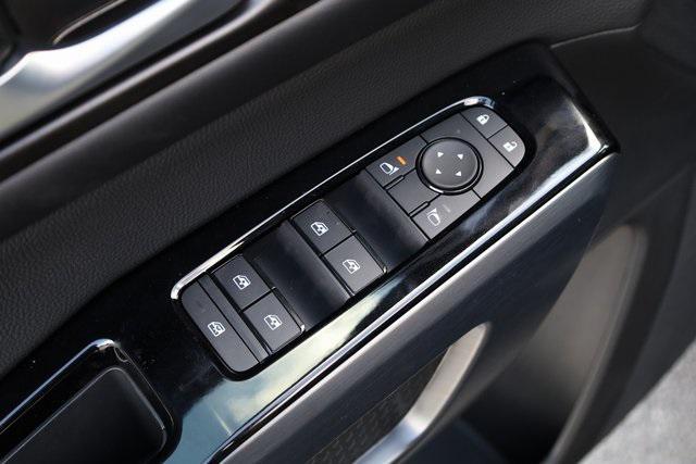 new 2025 Nissan Pathfinder car, priced at $43,302