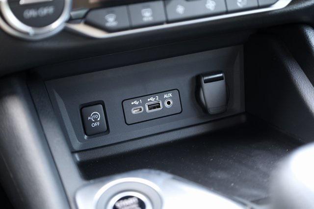 new 2025 Nissan Sentra car, priced at $22,924