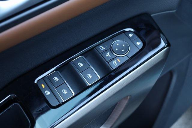 new 2025 Nissan Pathfinder car, priced at $43,696