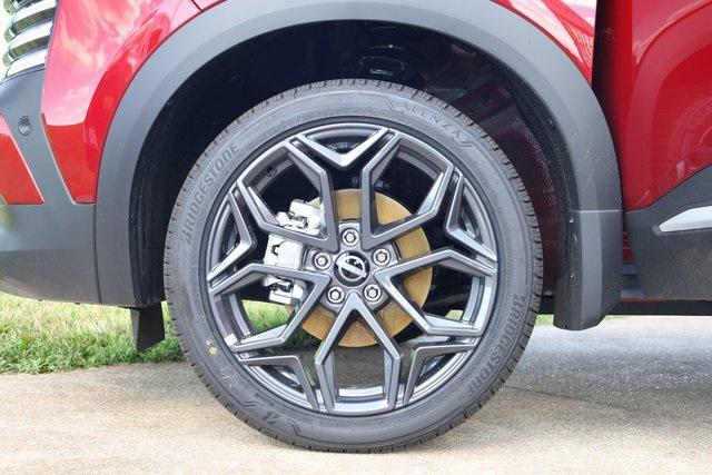 new 2025 Nissan Kicks car, priced at $27,548