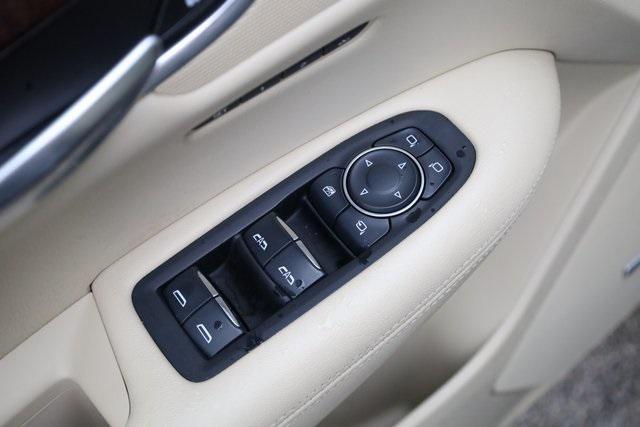 used 2017 Cadillac XT5 car, priced at $17,300