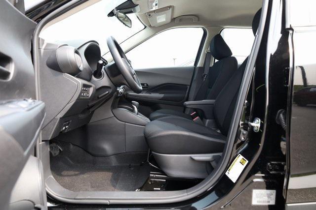 new 2025 Nissan Kicks car, priced at $21,840