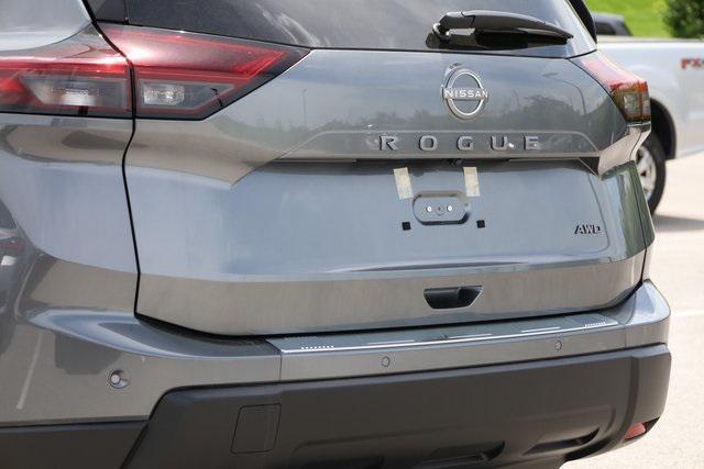 new 2025 Nissan Rogue car, priced at $30,326